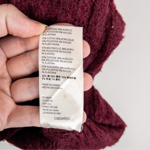 Free People Women's Raspberry Ribbed Pull over Sweater - Size Small - Picture 6 of 12